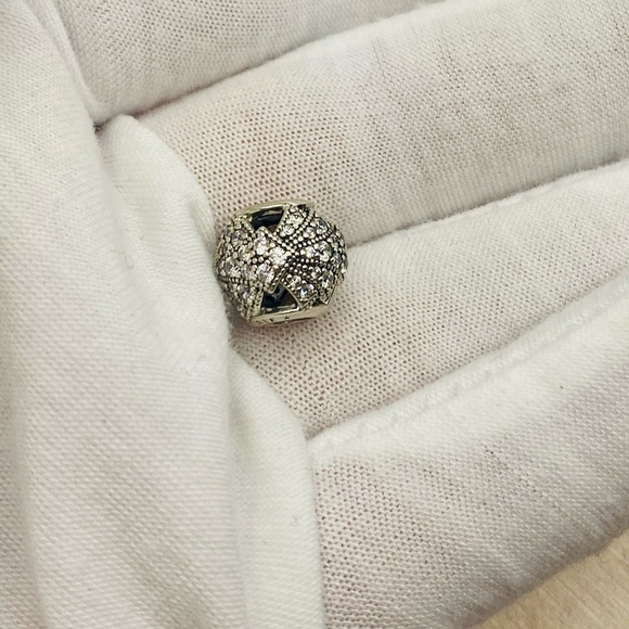 EUC Pandora 791906CZ Sterling Silver Oriental Fan Charm w/ Clear Zirconia - Picture 4 of 10